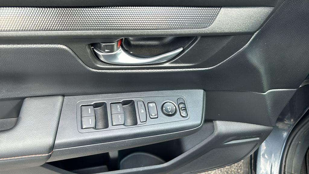 used 2024 Honda CR-V Hybrid car, priced at $31,582