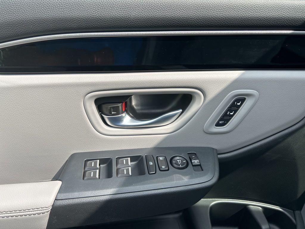 new 2025 Honda Pilot car, priced at $51,550