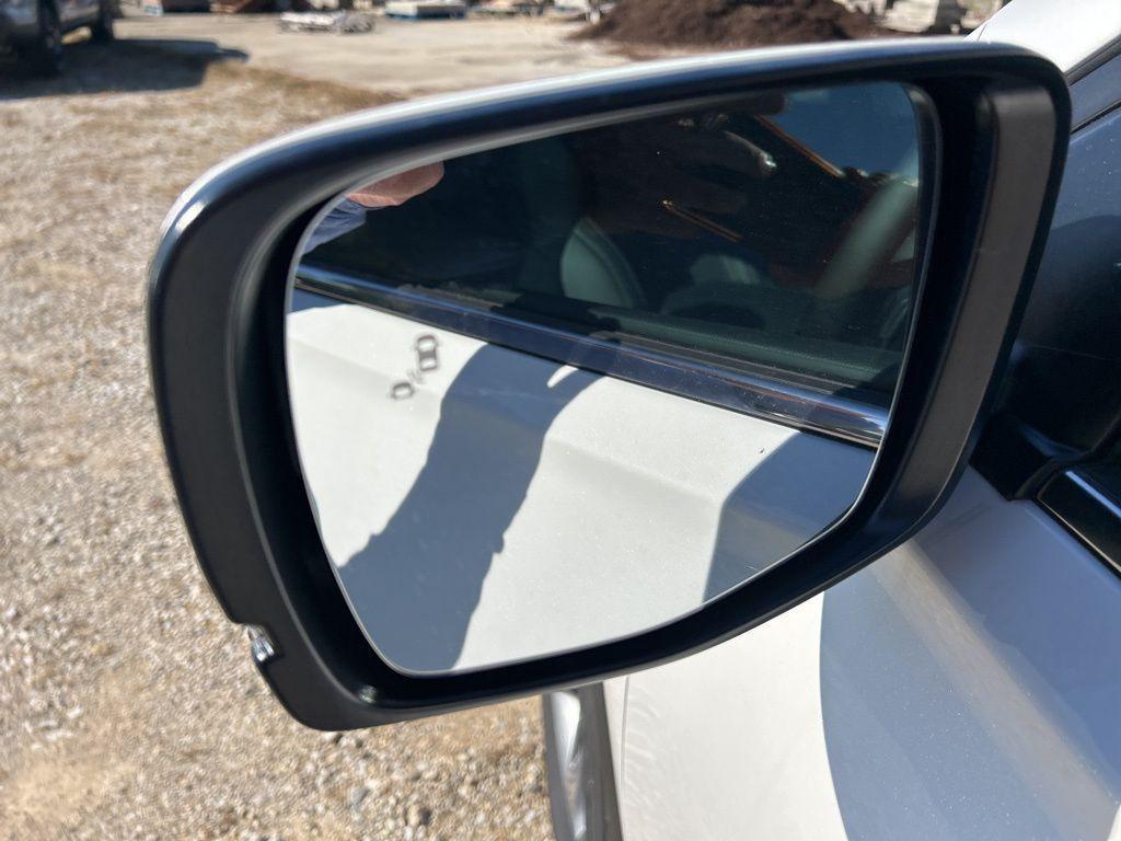 new 2025 Honda Pilot car, priced at $45,342