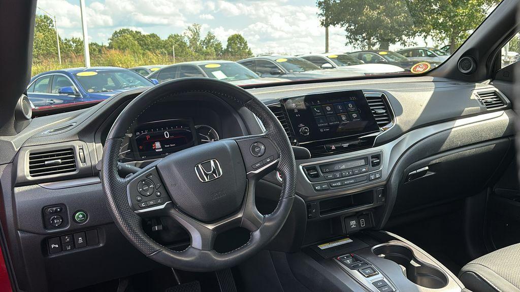 used 2023 Honda Passport car, priced at $29,556