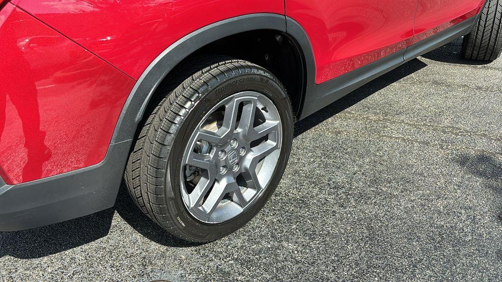 used 2023 Honda Passport car, priced at $29,556