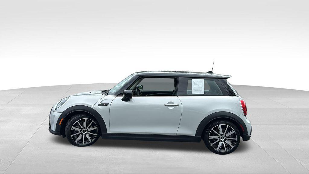 used 2023 MINI Hardtop car, priced at $25,759