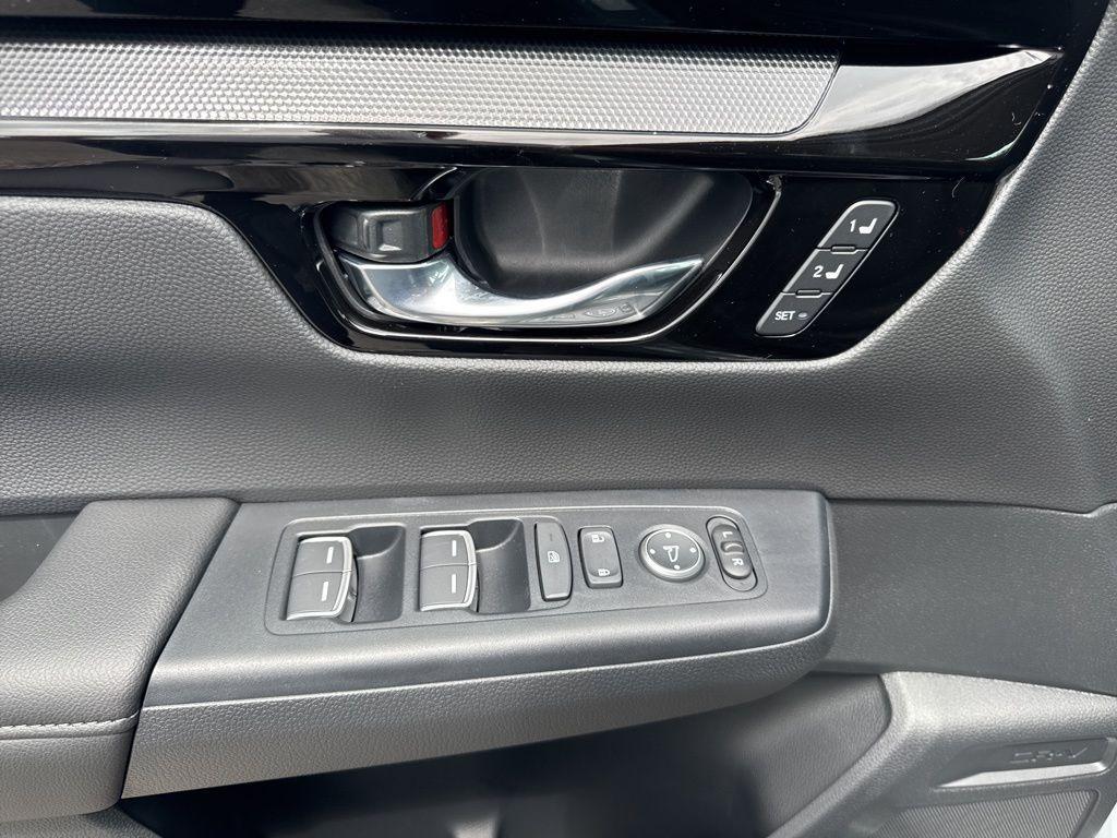 new 2025 Honda CR-V car, priced at $37,028