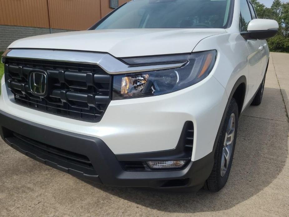 new 2025 Honda Ridgeline car, priced at $45,830