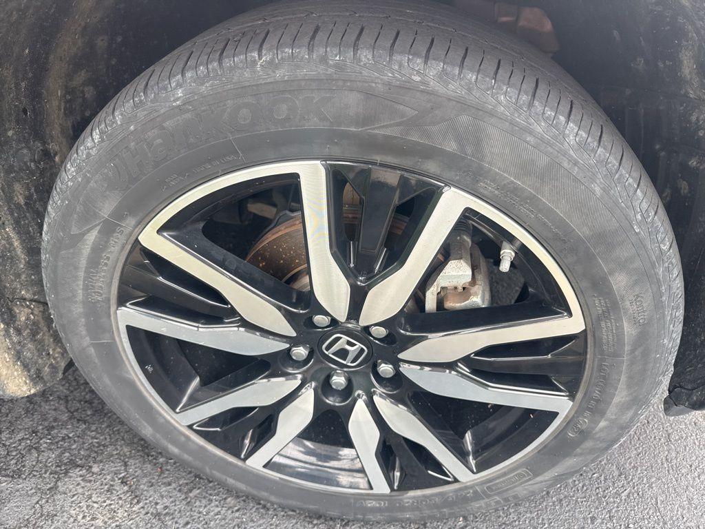 used 2019 Honda Pilot car, priced at $24,864