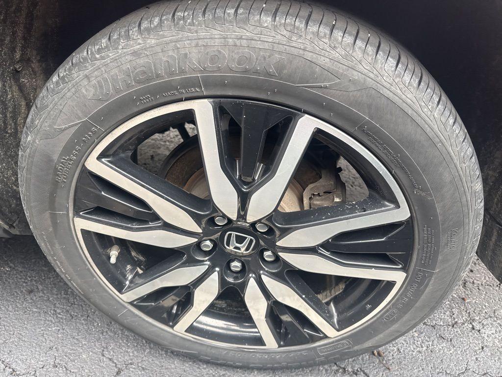 used 2019 Honda Pilot car, priced at $24,864