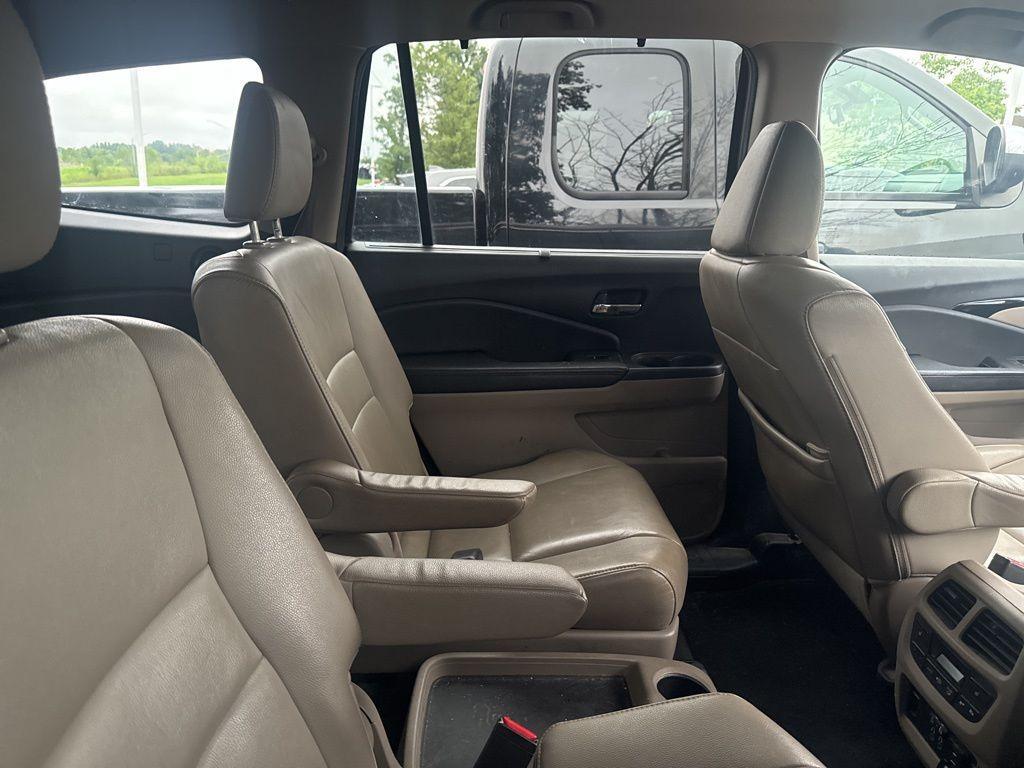 used 2019 Honda Pilot car, priced at $24,864