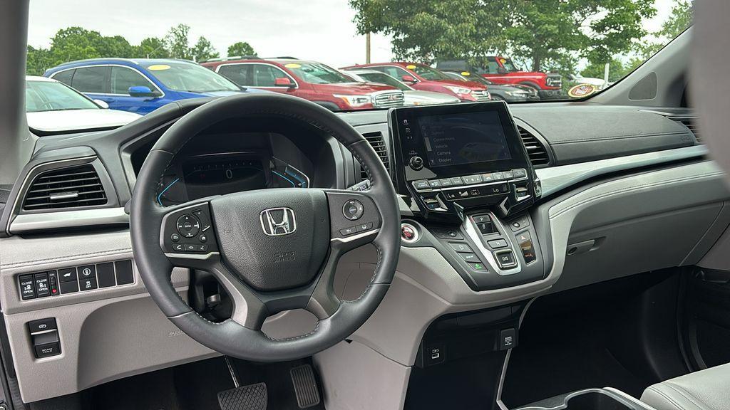used 2024 Honda Odyssey car, priced at $38,296