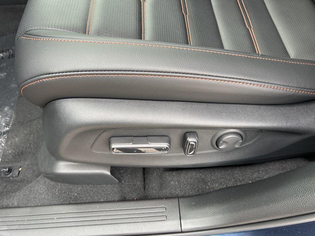 new 2026 Honda CR-V Hybrid car, priced at $40,183