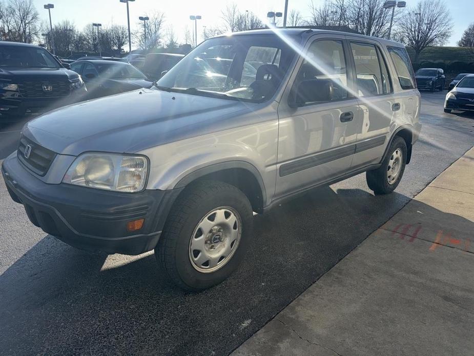 used 2001 Honda CR-V car, priced at $4,500