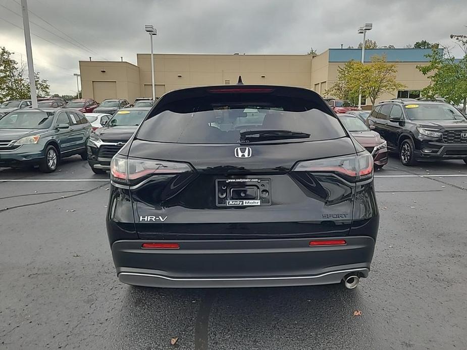 new 2025 Honda HR-V car, priced at $29,800