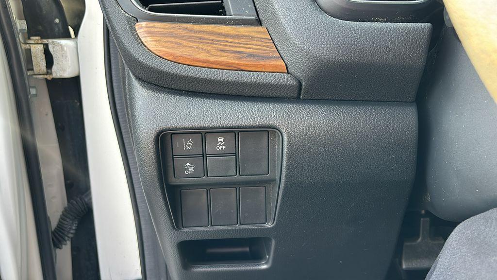 used 2018 Honda CR-V car, priced at $14,097