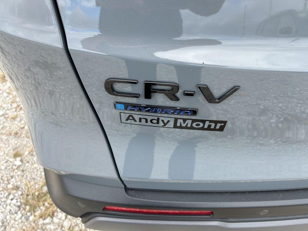 new 2026 Honda CR-V Hybrid car, priced at $40,615