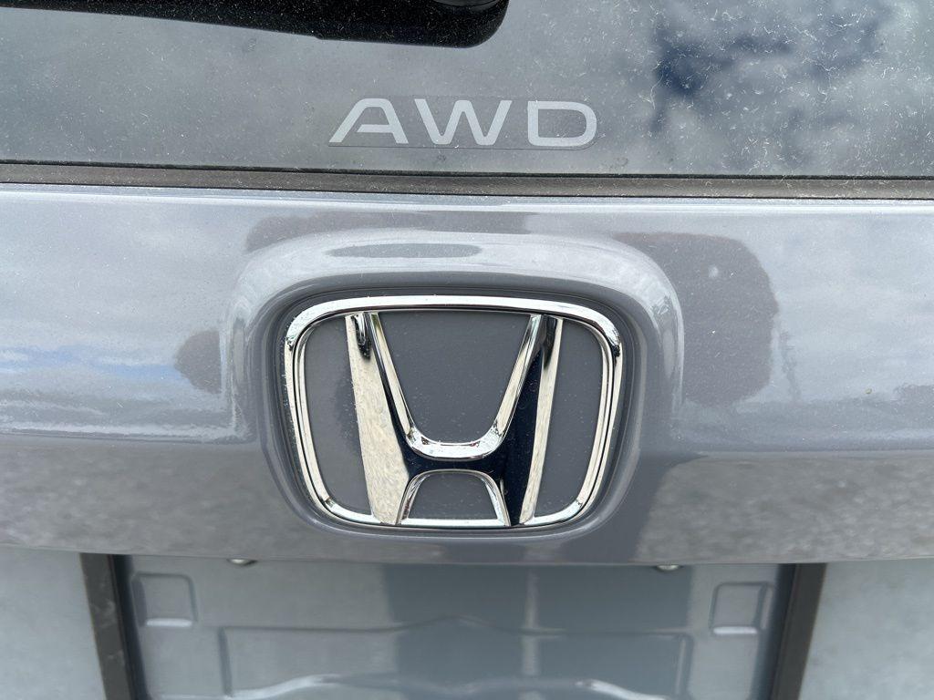 new 2026 Honda CR-V Hybrid car, priced at $40,615