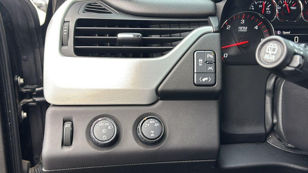 used 2016 GMC Yukon car, priced at $20,929