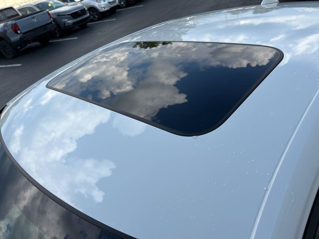 new 2025 Honda Civic Hybrid car, priced at $33,555