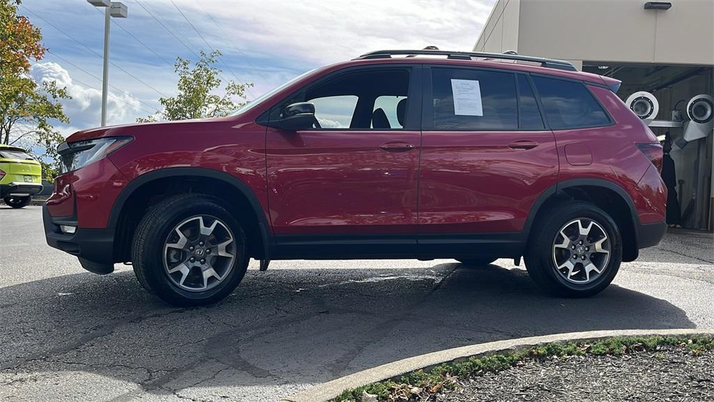 used 2022 Honda Passport car, priced at $29,092