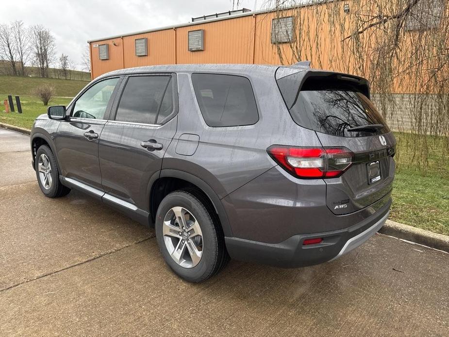 new 2025 Honda Pilot car, priced at $46,475