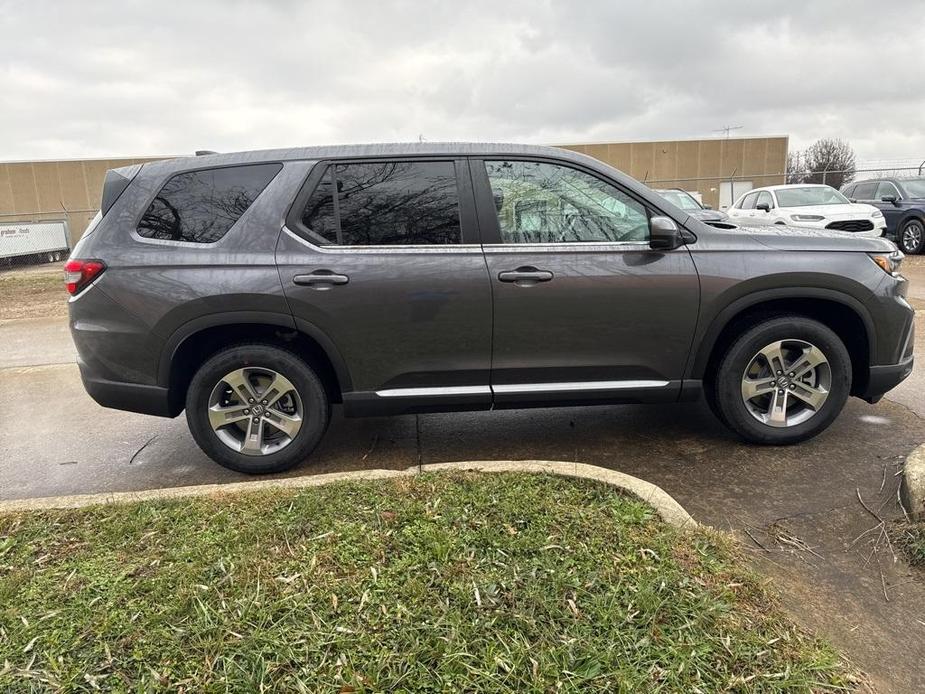 new 2025 Honda Pilot car, priced at $46,475