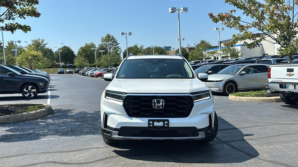 used 2024 Honda Pilot car, priced at $46,560