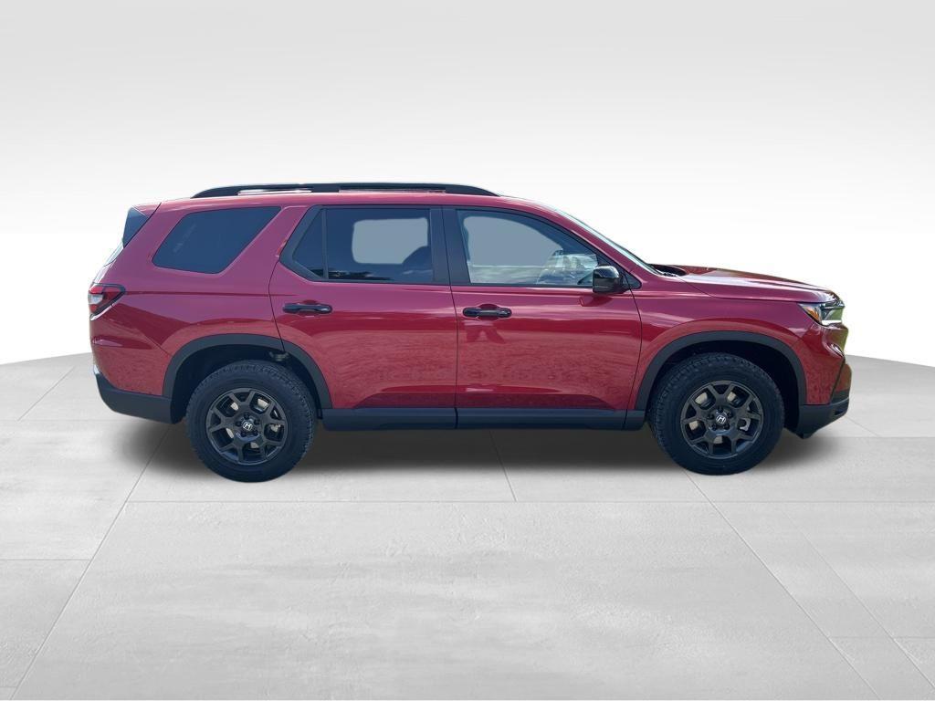 new 2025 Honda Pilot car, priced at $48,814