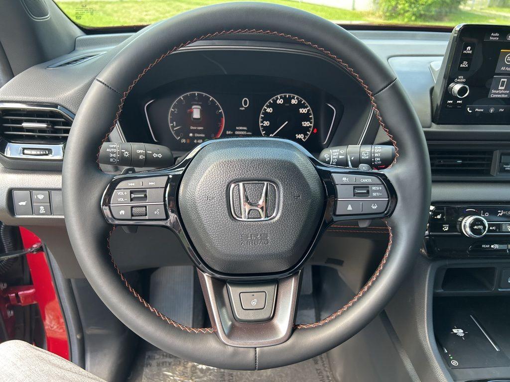 new 2025 Honda Pilot car, priced at $48,814
