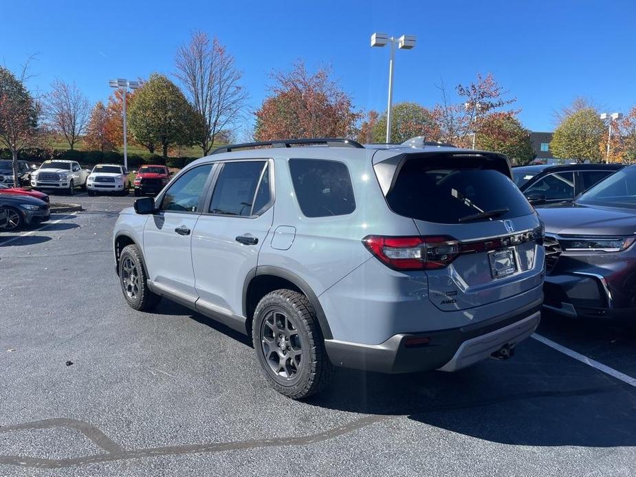 new 2025 Honda Pilot car, priced at $50,000