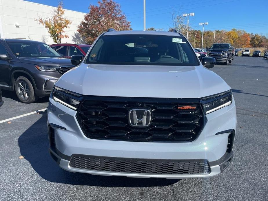 new 2025 Honda Pilot car, priced at $50,000