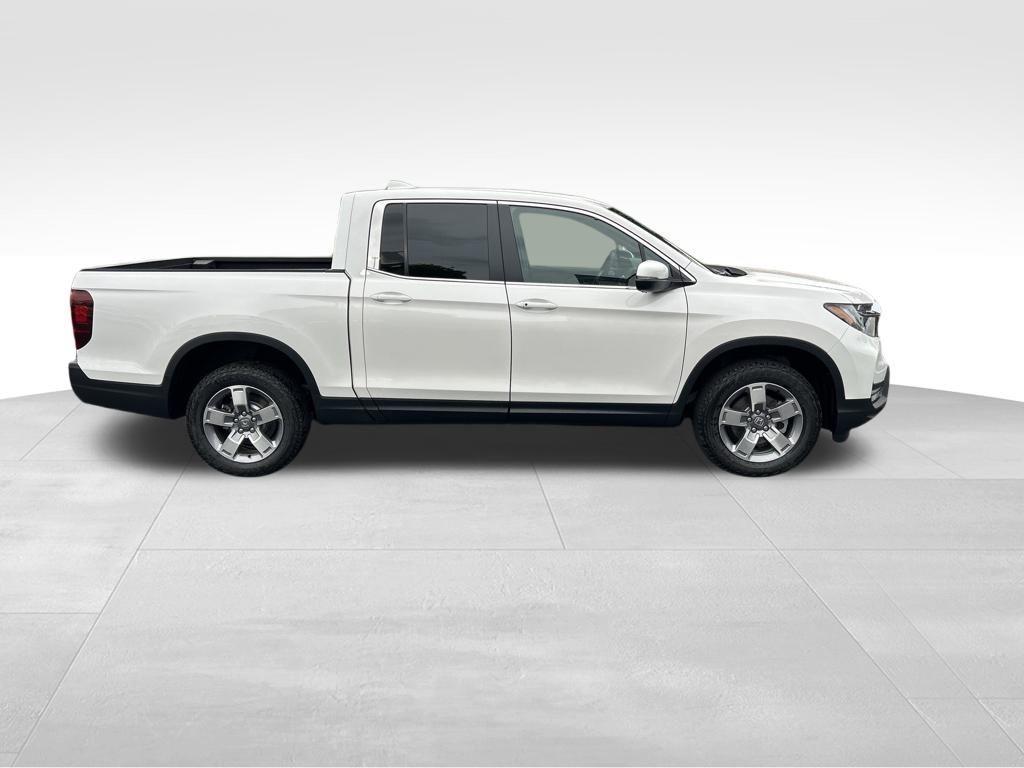 new 2025 Honda Ridgeline car, priced at $42,337