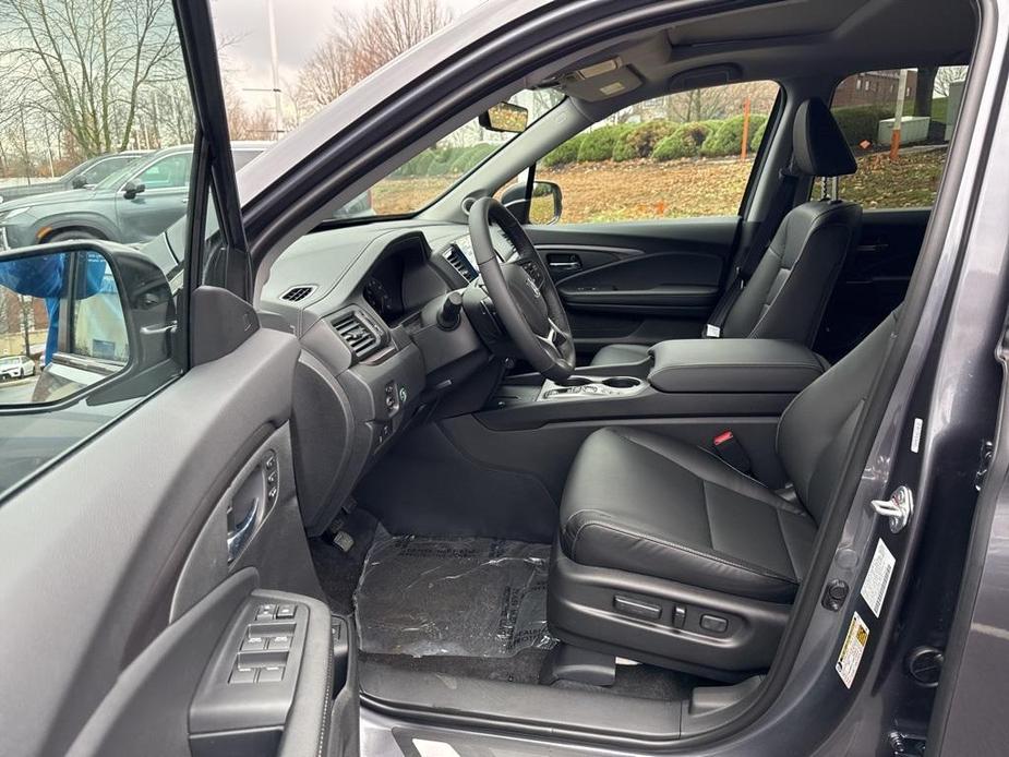 new 2025 Honda Ridgeline car, priced at $42,470