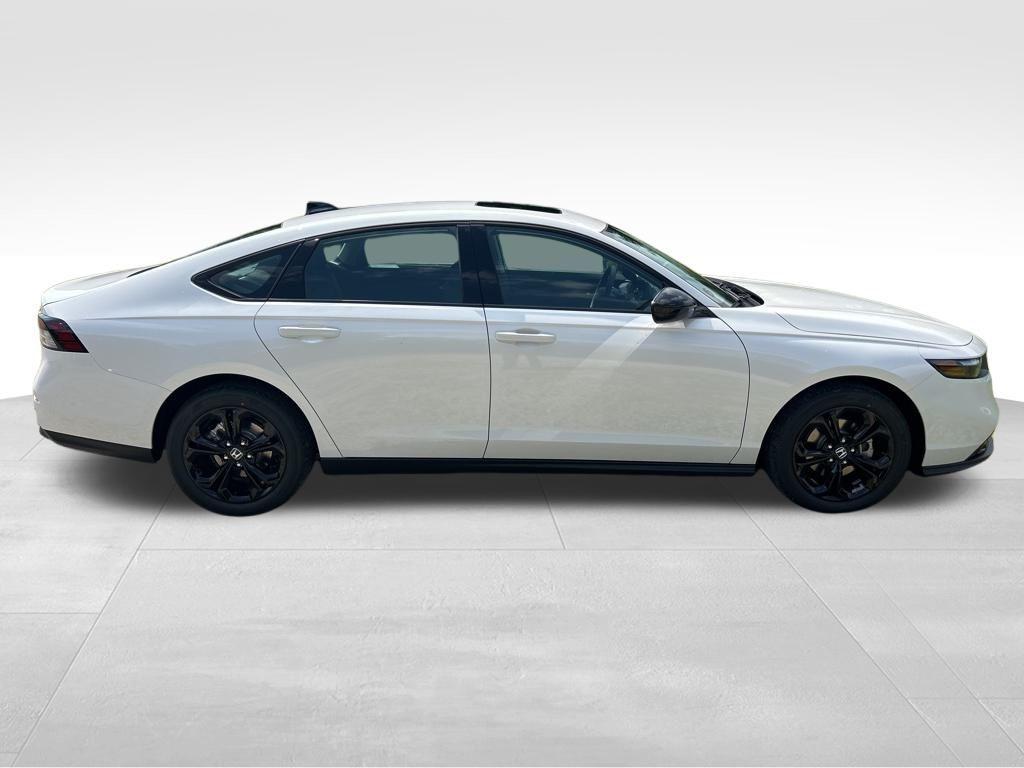 new 2025 Honda Accord car, priced at $31,005