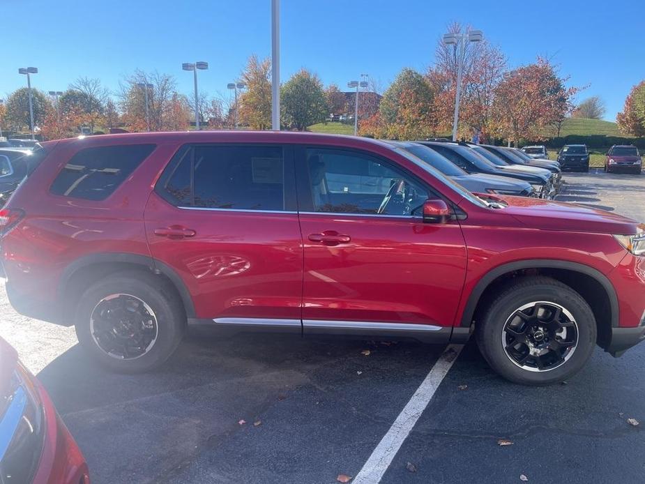 new 2025 Honda Pilot car, priced at $48,100