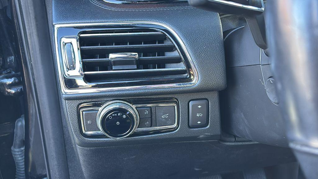 used 2019 Lincoln Navigator car, priced at $33,951