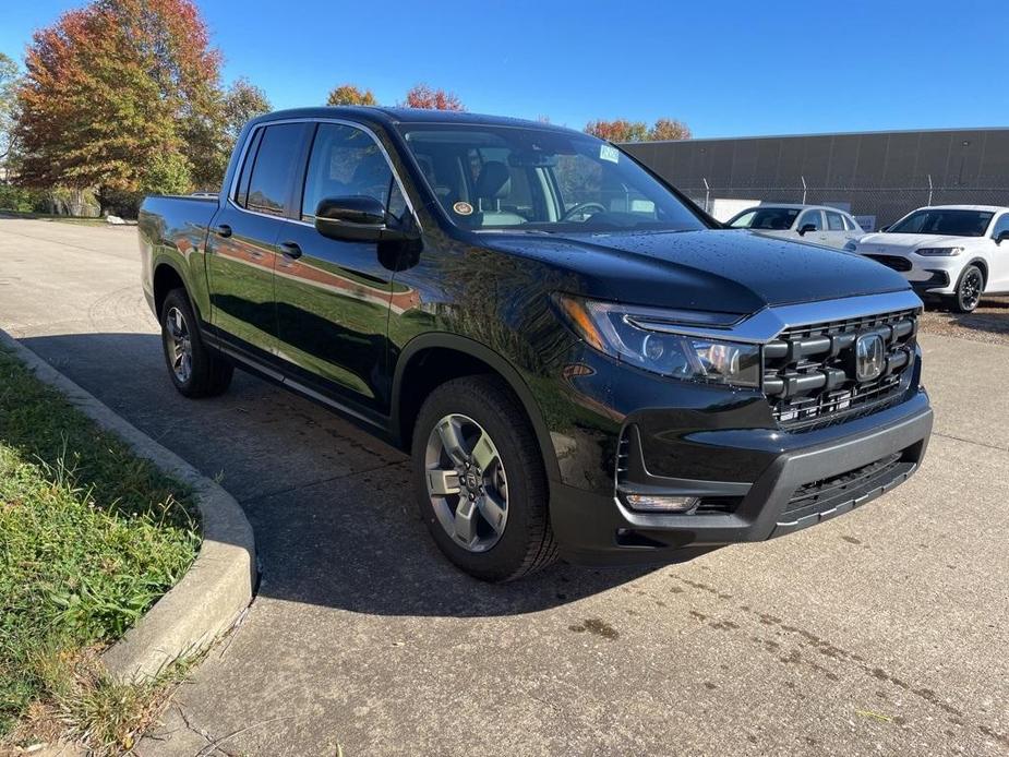 new 2025 Honda Ridgeline car, priced at $43,375