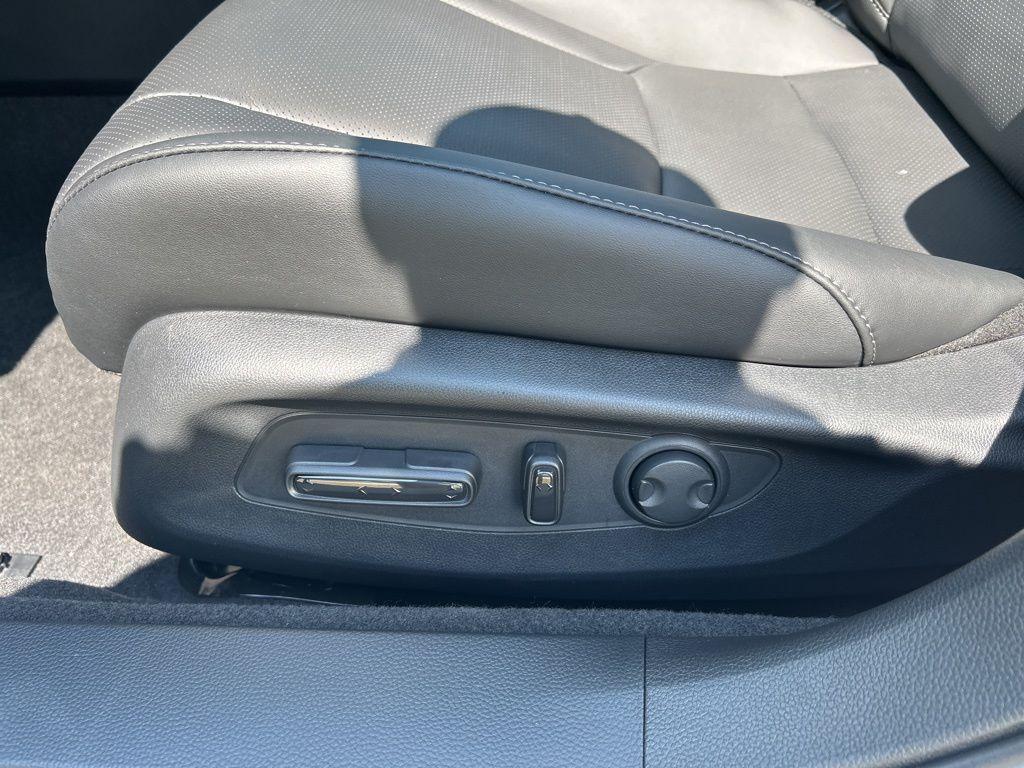 new 2025 Honda Accord Hybrid car, priced at $38,502