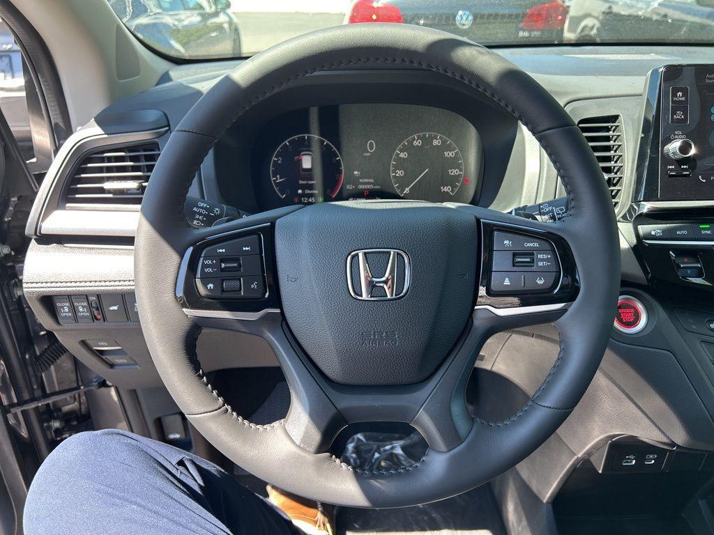 new 2026 Honda Odyssey car, priced at $43,183