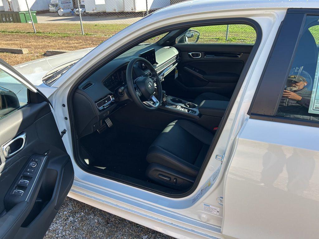 new 2026 Honda Civic Hybrid car, priced at $32,521