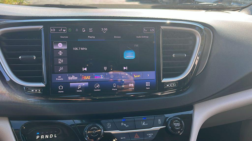 used 2024 Chrysler Pacifica car, priced at $28,249