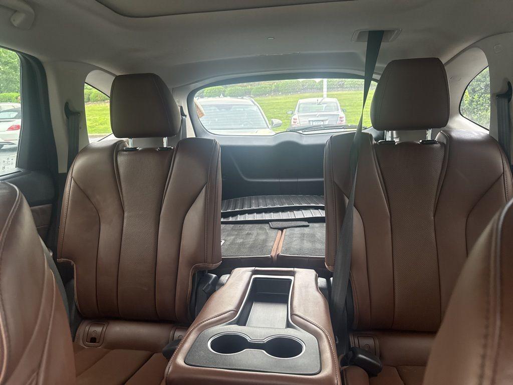 used 2023 Acura MDX car, priced at $42,322