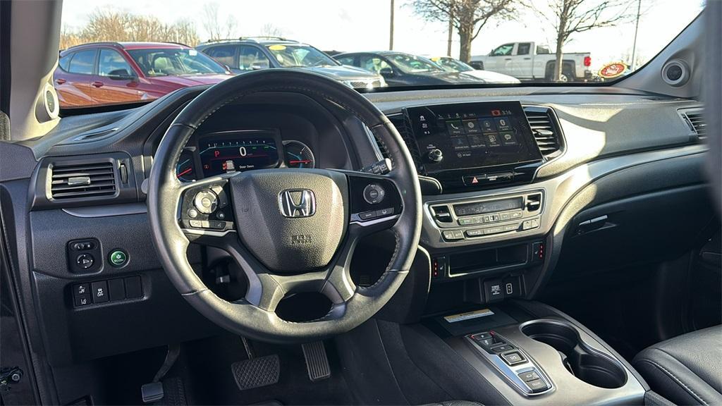 used 2022 Honda Pilot car, priced at $34,511