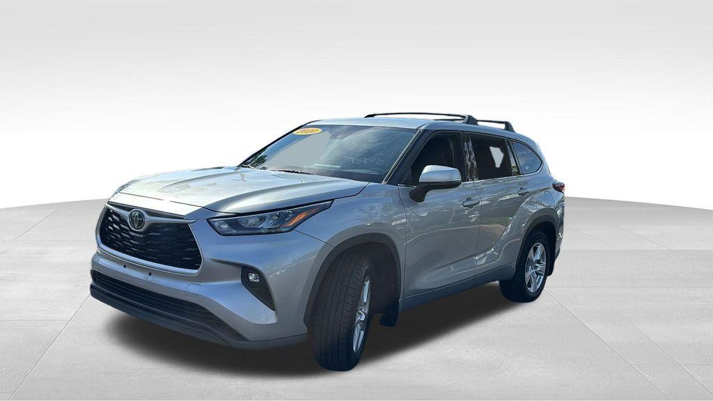 used 2020 Toyota Highlander car, priced at $22,812