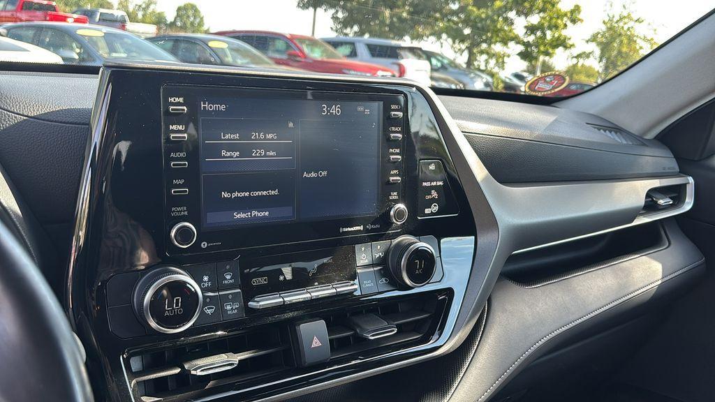 used 2020 Toyota Highlander car, priced at $22,812
