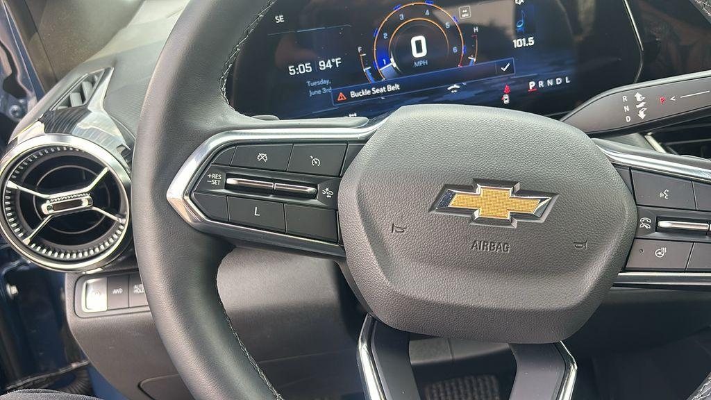 used 2025 Chevrolet Equinox car, priced at $29,455