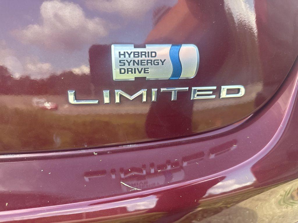 used 2016 Toyota Avalon Hybrid car, priced at $24,929