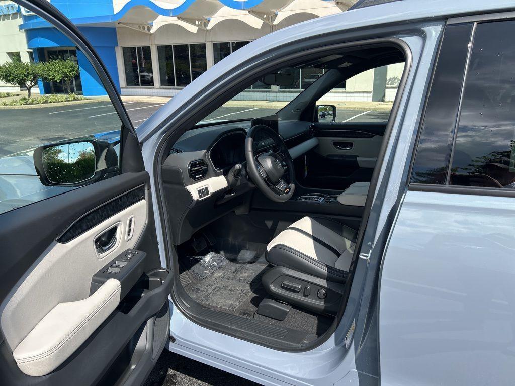 new 2026 Honda Passport car, priced at $53,405