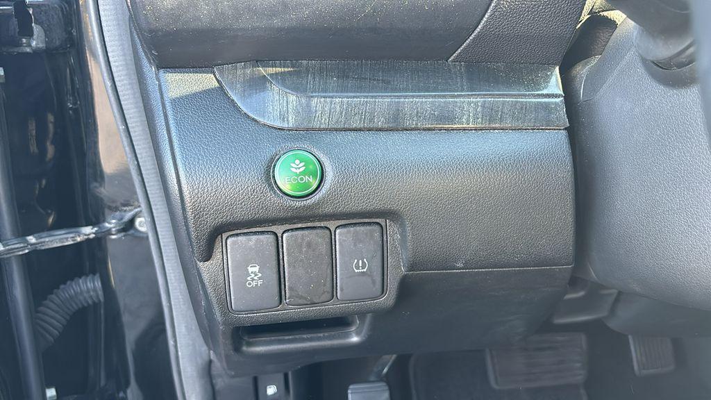 used 2015 Honda CR-V car, priced at $16,646