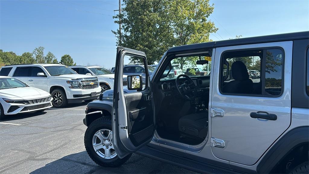 used 2021 Jeep Wrangler Unlimited car, priced at $29,190