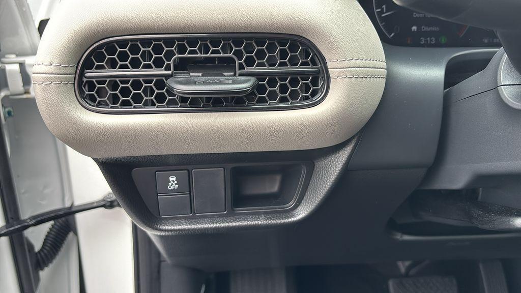 used 2025 Honda HR-V car, priced at $26,437