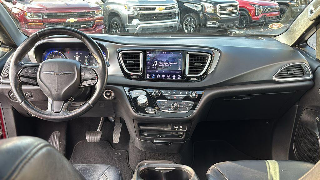 used 2018 Chrysler Pacifica car, priced at $12,962