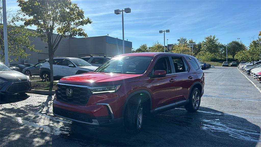 used 2023 Honda Pilot car, priced at $39,085